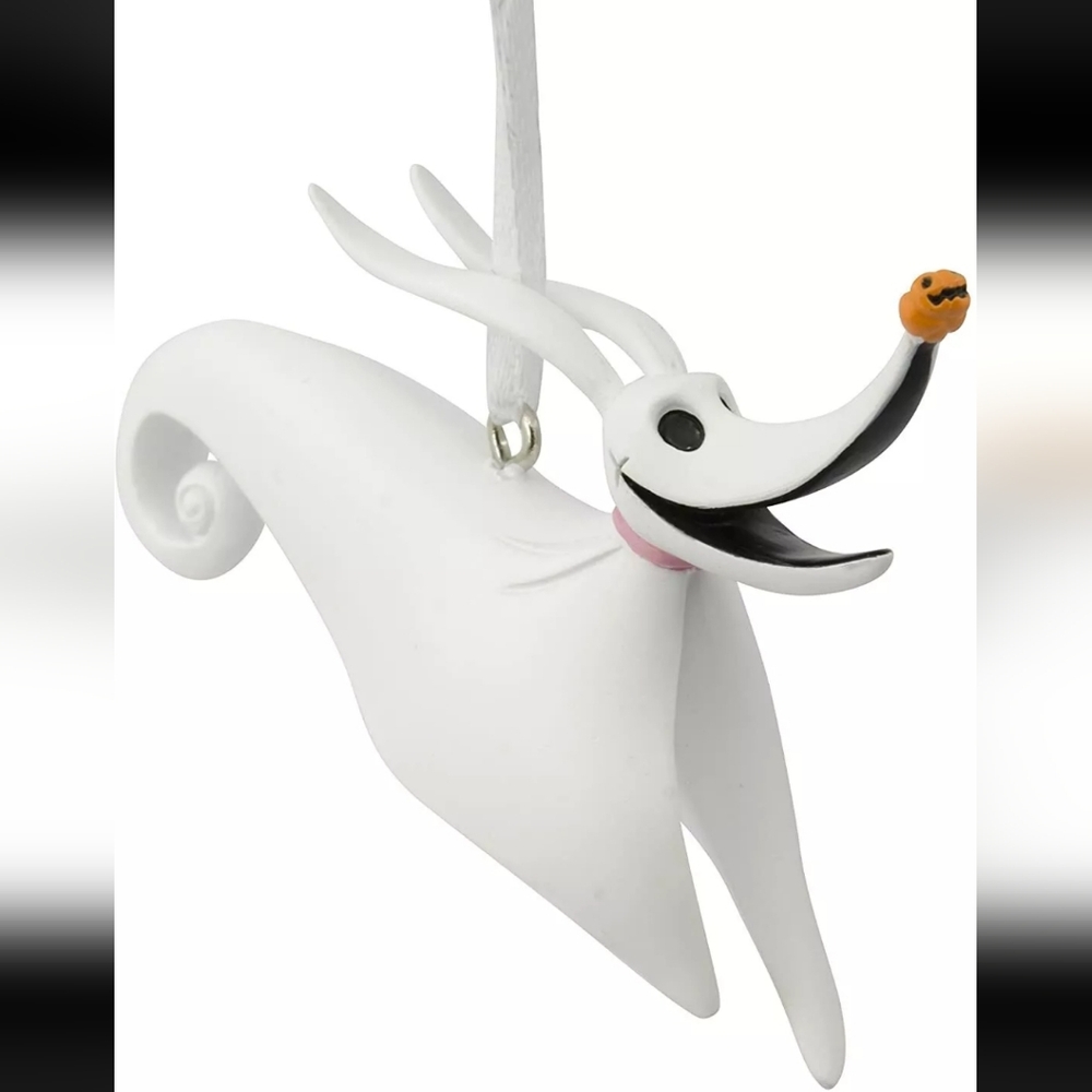 DISNEY'S ZERO THE NIGHTMARE BEFORE CHRISTMAS HALLMARK  CHRISTMAS TREE ORNAMENT